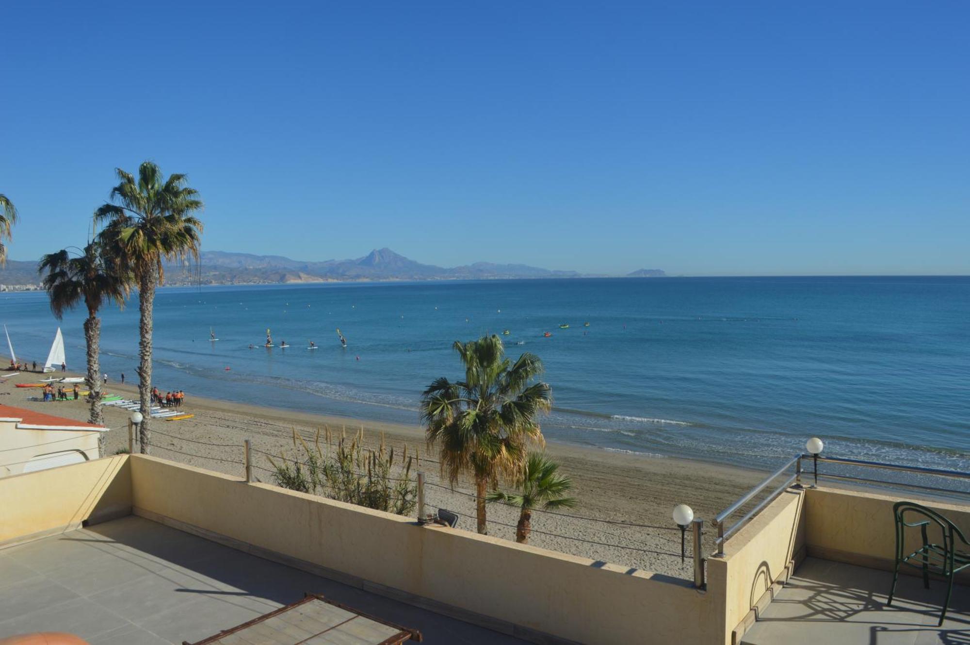 Espectacular Apartamento A Pie De Playa En Chalet Roquetes アリカンテ エクステリア 写真
