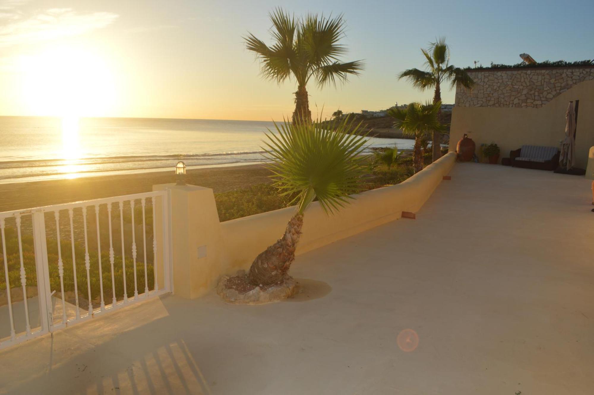 Espectacular Apartamento A Pie De Playa En Chalet Roquetes アリカンテ エクステリア 写真
