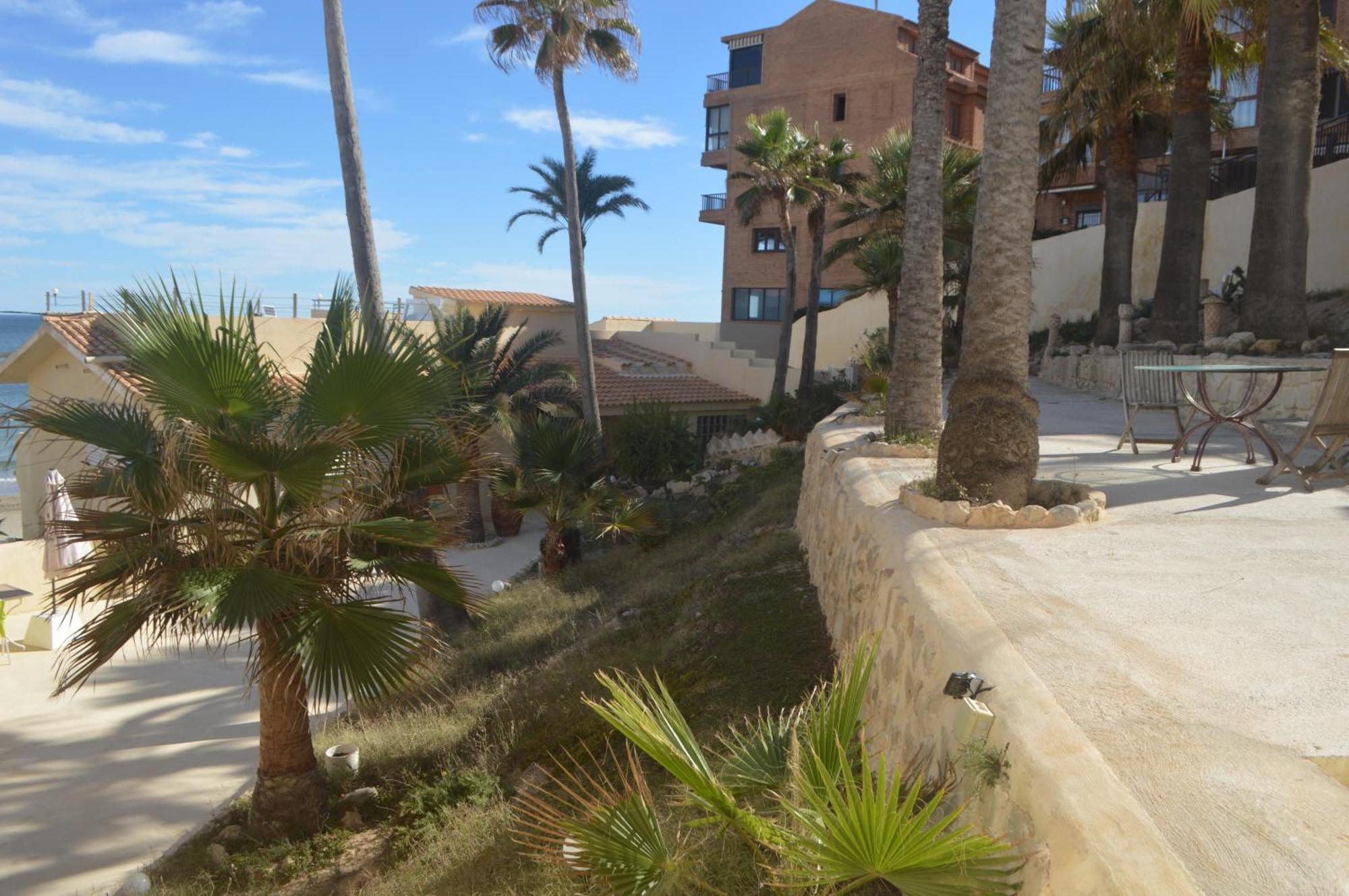 Espectacular Apartamento A Pie De Playa En Chalet Roquetes アリカンテ エクステリア 写真